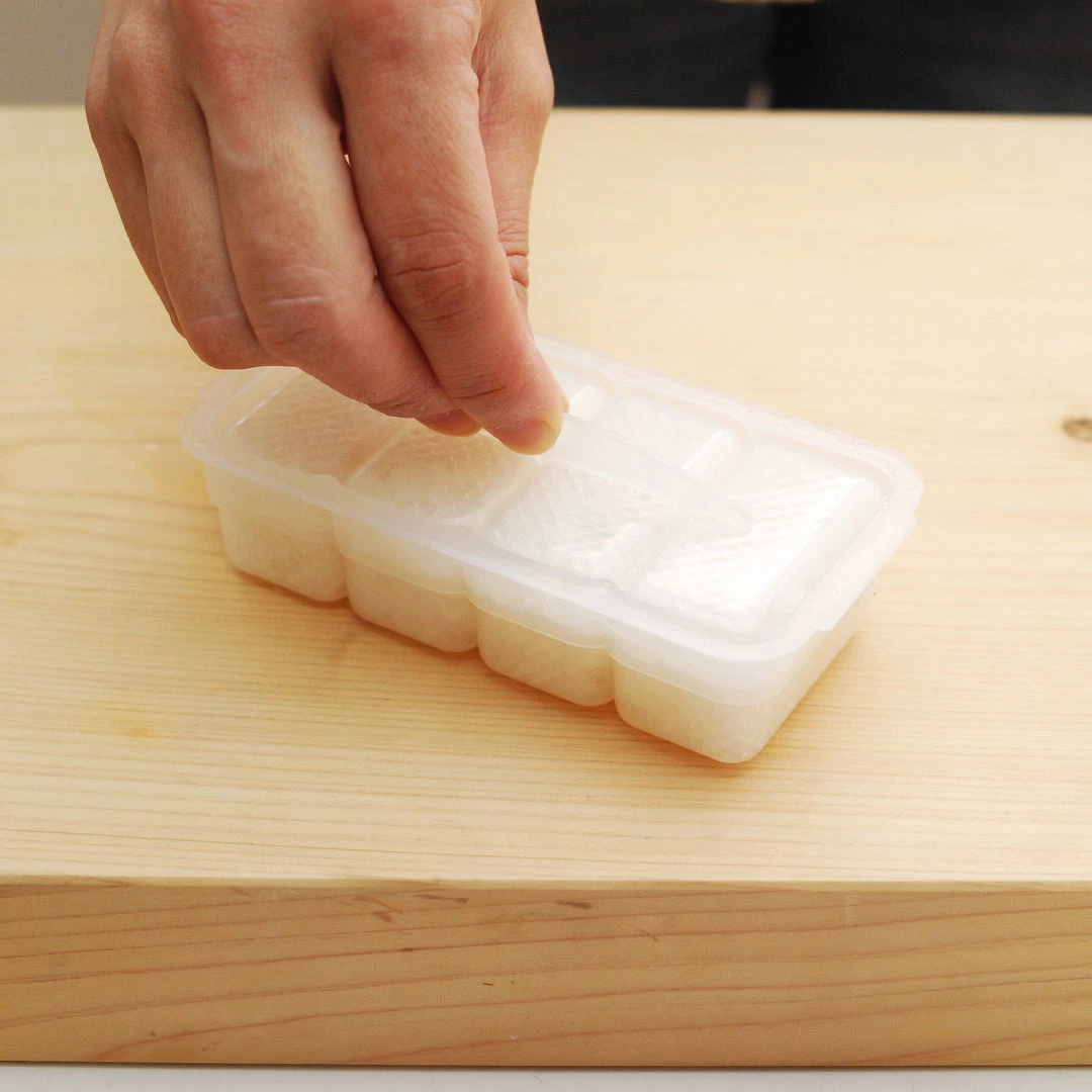 Akebono Polypropylene Nigiri Sushi Mold 6 Akebono Polypropylene Nigiri Sushi Mold - Image 4