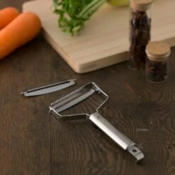 Kai Seki Magoroku Stainless Steel Peeler -Kitchen Tools SekiMagorokuStainlessSteelPeelerDH3301 6 4ac5a632 a4b8 456d 985b 1dc7cb783233